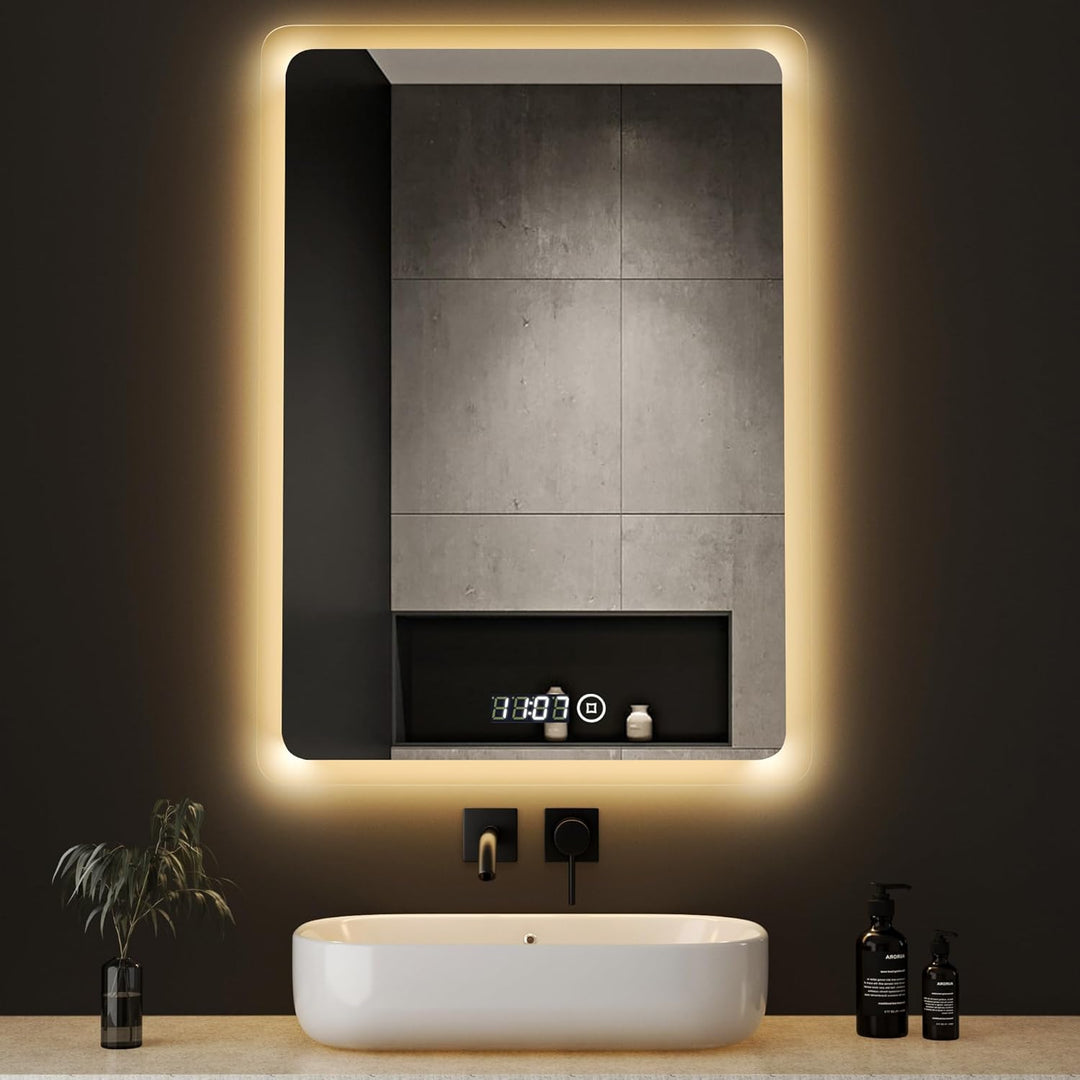 Boromal Badspiegel mit Uhr Badspiegel 50x70cm Badezimmerspiegel mit Beleuchtung 6500K Kaltweiss LED