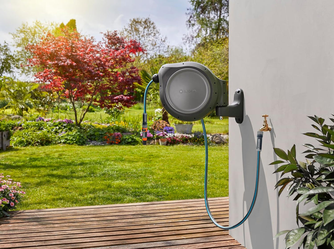 Gardena 8040 15 m ausziehbare Spule mit Schlauchführung, Fuss, grau 50 ft mit extra Schlauchführung,