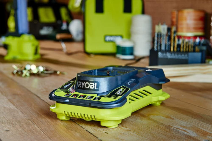 RYOBI 18 V ONE+ Akku-Schnellladegerät RC18150 (Ladestrom 5,0 A, kompatibel mit Allen RYOBI 18 V ONE+