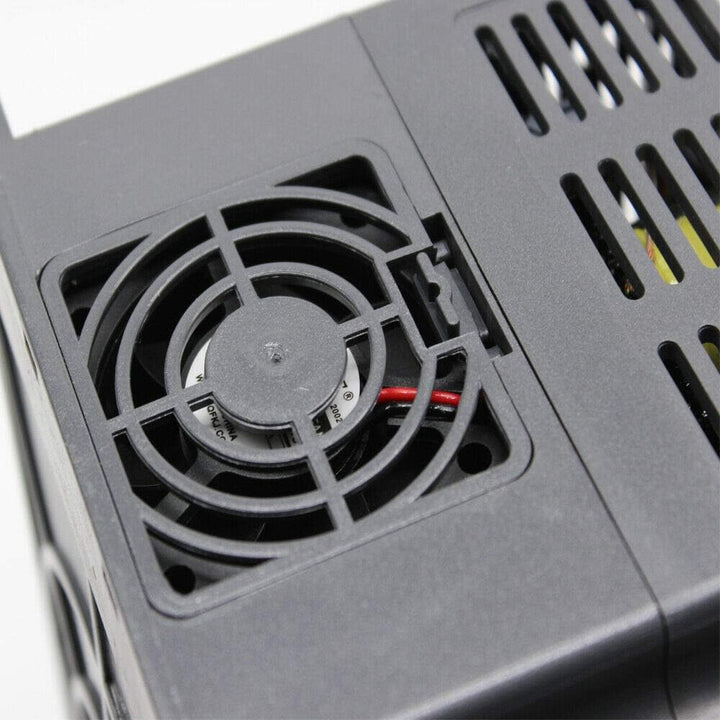 Frequenzumrichter, 2.2KW 3HP 10A VFD Wechselrichter Variabler Frequenz Drive Inverter Motoren für Ei
