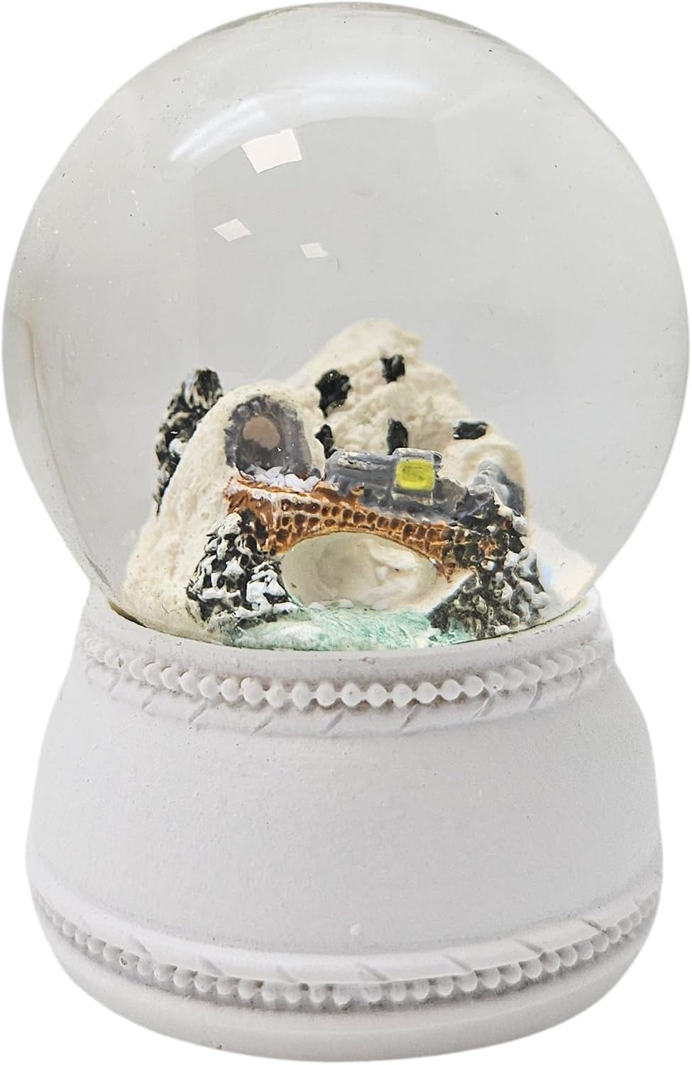 3 süsse Mini-Schneekugeln Winter und Weihnacht | Durchmesser 45mm - Sockel weiss Nostalgie | 20264ab