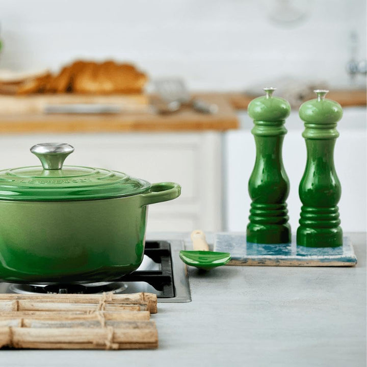 Le Creuset Pfeffermühle, ABS-Kunststoff, 6,2 x 6,2 x 20,8 cm, Keramik-Mahlwerk, Bamboo, 440012140800