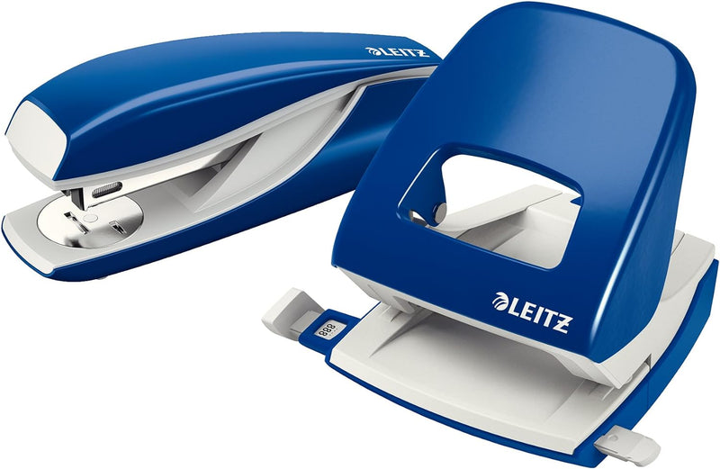 Leitz Büro Heftgerät und Locher-Set, Für 30 Blatt, Ergonomische Design, Blau, NeXXt-Serie, 50950035