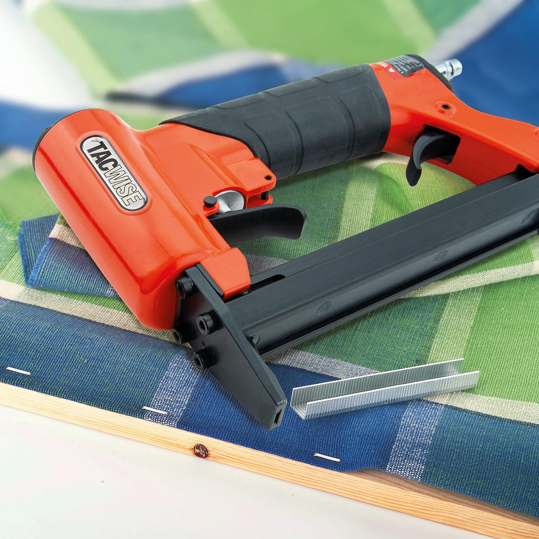 Tacwise A7116V Druckluft-Polstertacker & 6 x 20.000 Stück Typ 71/8mm Heftklammern A7116V + 6 x 20.00