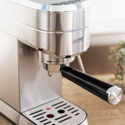 TZS First Austria Espresso Siebträgermaschine elektrisch, mit professionellem Milchschäumer, tauglic