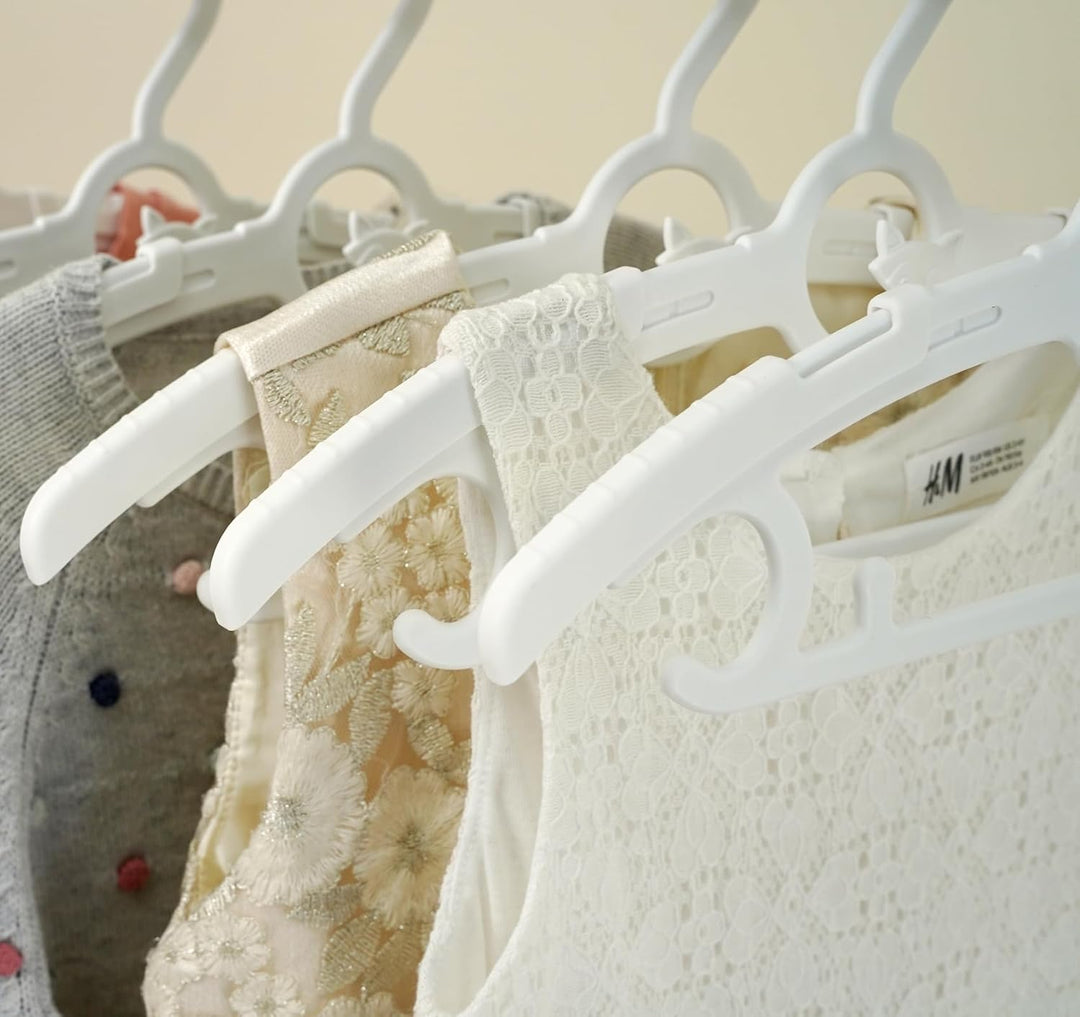 24 Stück Babykleiderbügel Platzsparend, Mitwachsende KinderKleiderbügel Verstellbare 27.5-37cm mit S
