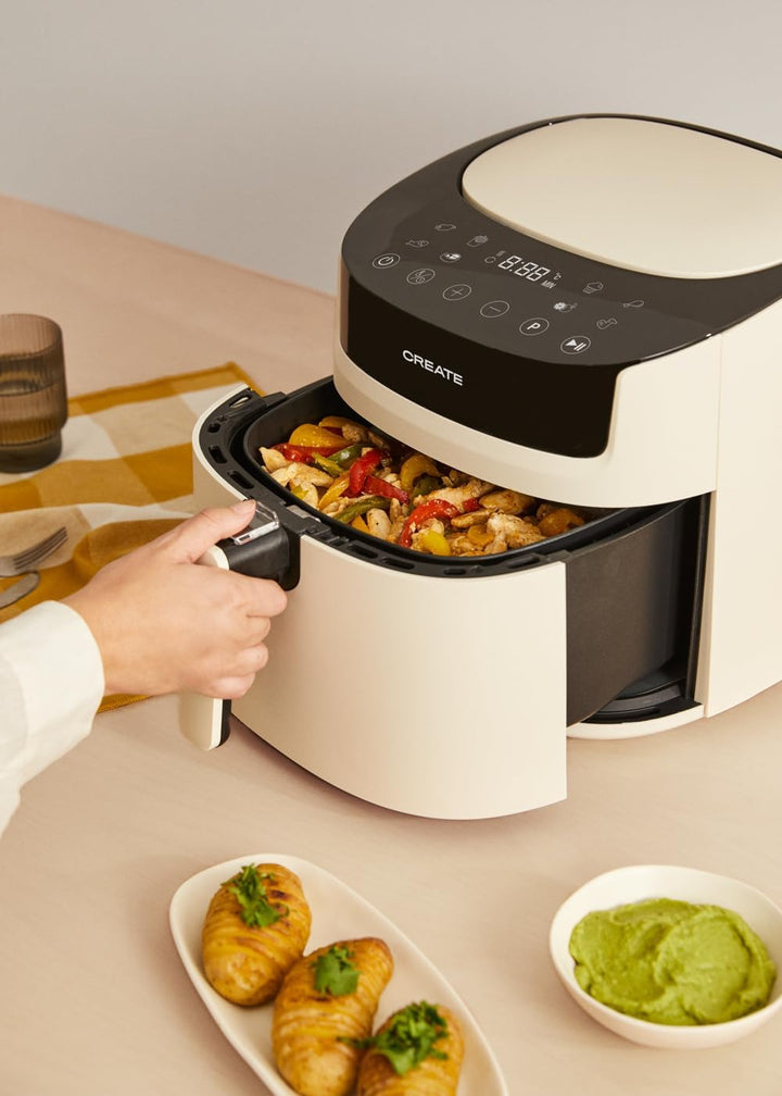 CREATE/FRYER AIR PRO LARGE/Heissluftfritteuse 6.2L Cremeweiss/Mit Timer, Monitor LCD, praktisch, ein