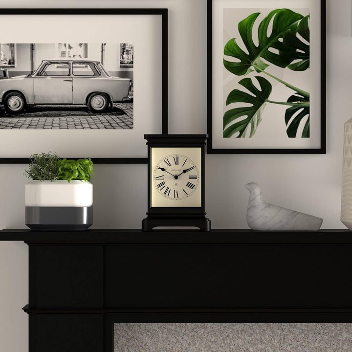 NEWGATE® Time Lord Kaminsims Uhr | Klassisches Design Einer kutschenuhr | Schwarz | Römische ziffern