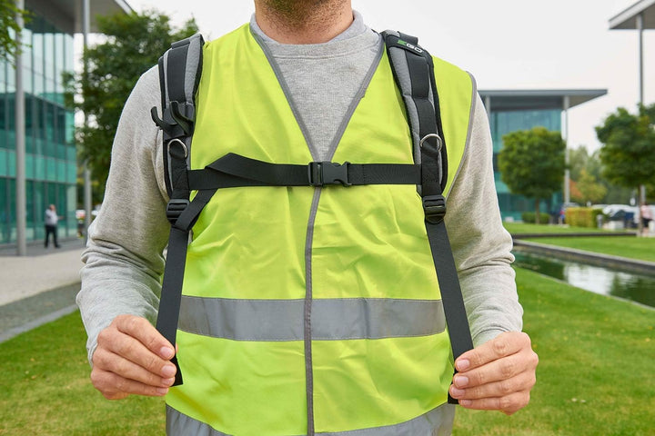 EGO Rückentragesystem für handgeführte Akkus mit Stecker, Kabel und Adapter ADB1000