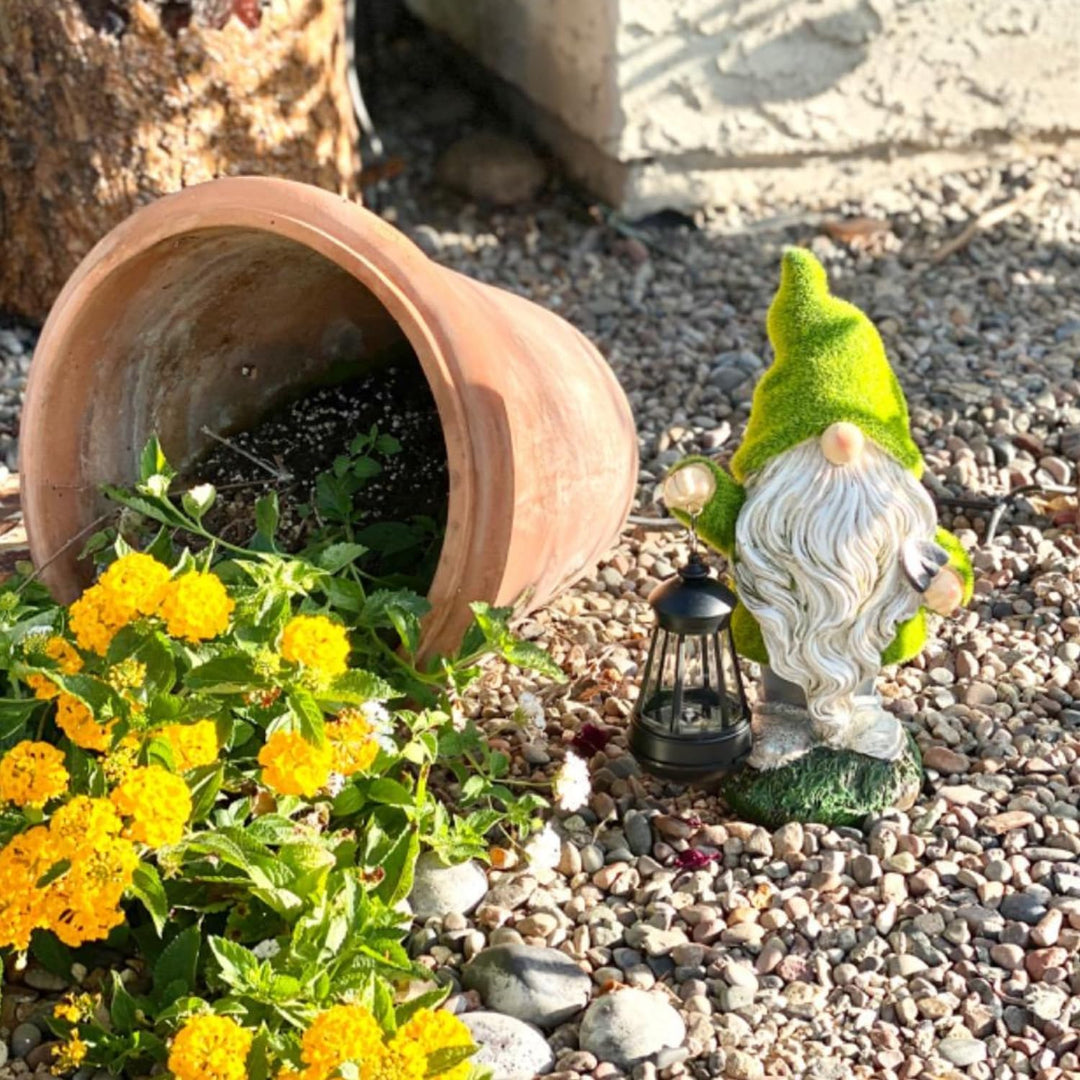 TERESA'S COLLECTIONS Lustig Gartenzwerge Gartendeko für Draussen 31cm Wetterfest Figur mit LED Solar