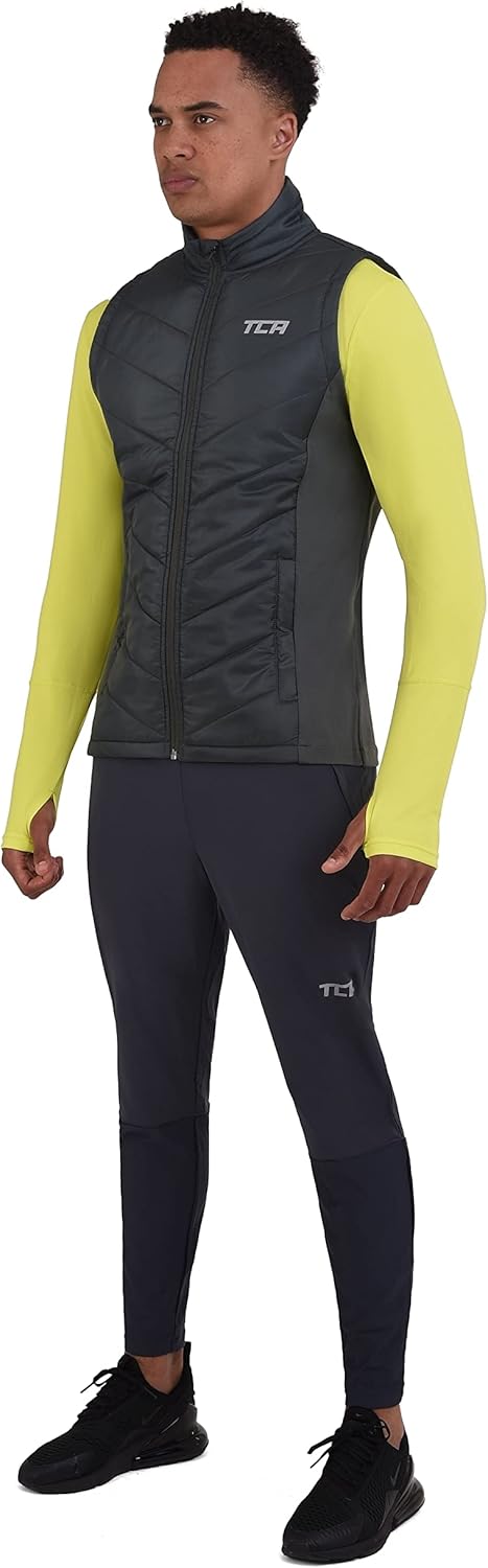 TCA Herren Excel Runner Leichte und gepolsterte Weste mit Reissverschlusstaschen, M Dunkelgrün