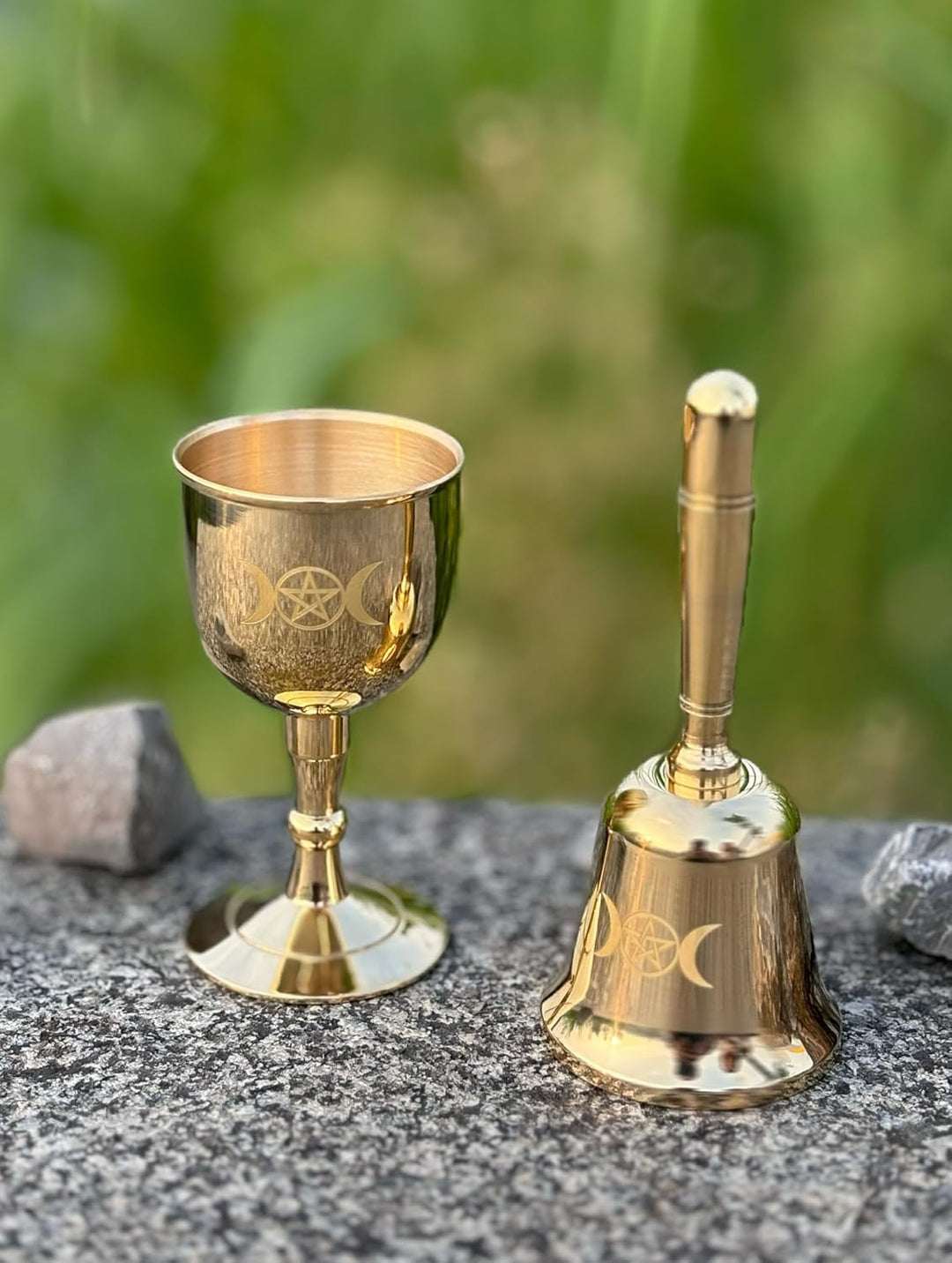 Mini Messing Altarglocke und Altarkelch, Dreifachmondgöttin und Pentagramm Wiccan Zubehör und Werkze