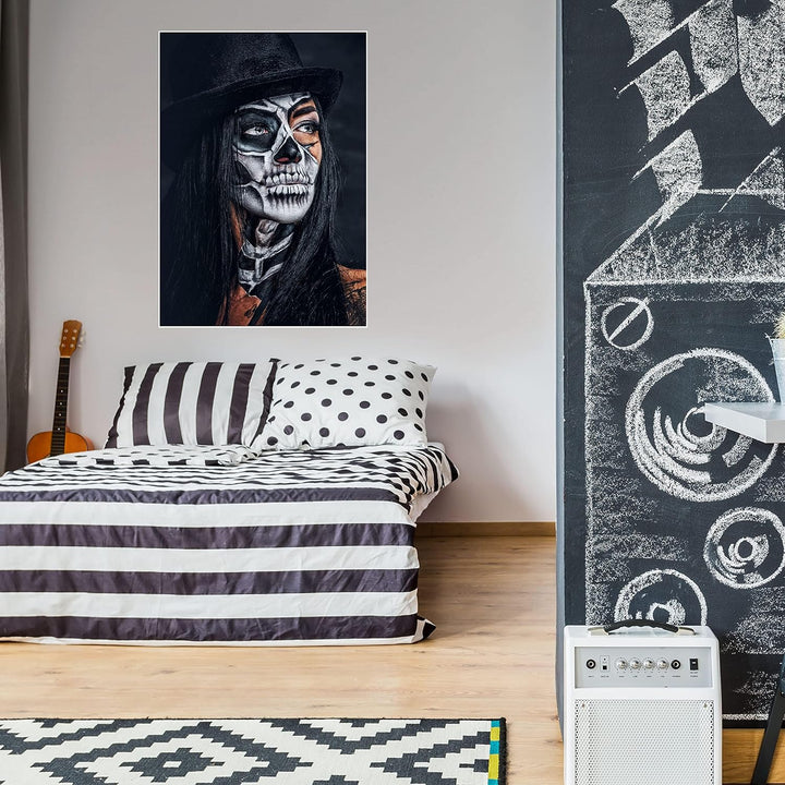 wandmotiv24 Poster als Wanddeko, Grösse Din A1, Model mit Totenkopf Makeup, Schminke, Hut, Frau, Mod
