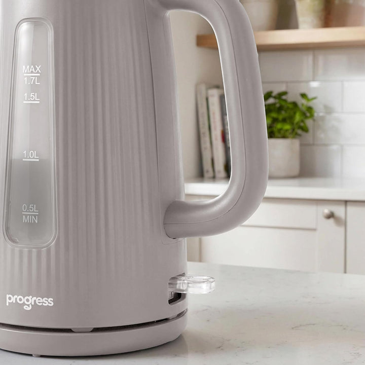 Progress Mellow Elektrischer Wasserkocher – 1,7 L Fassungsvermögen, Abnehmbarer Kalkfilter, 360°-Dre