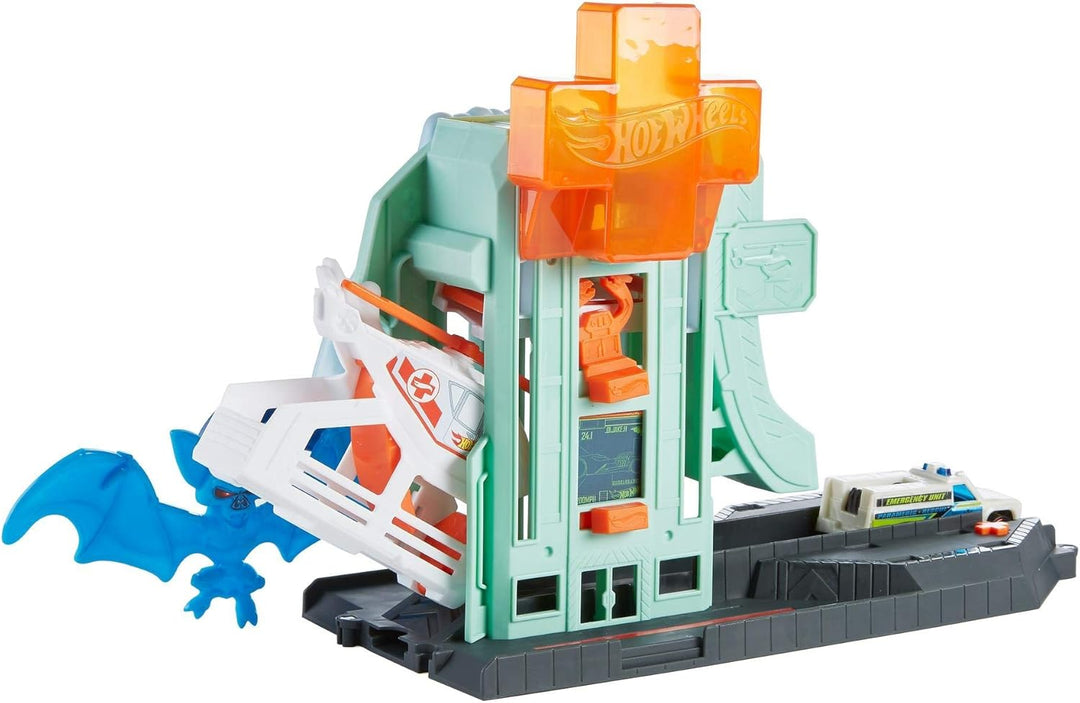 Hot Wheels GJK90 - City Bat-Blitz Krankenhausangriff Spielset zum Herumschieben und Geschichtenerzäh