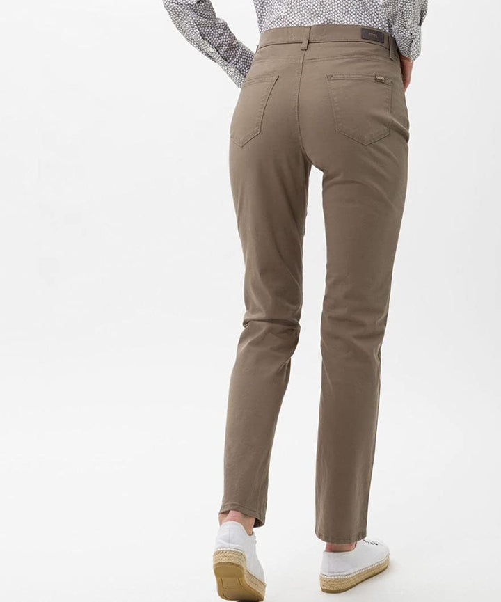 BRAX Damen Style Carola Five-Pocket Wertigem Baumwollsatin Hose, Khaki