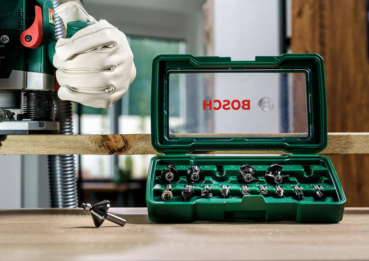 Bosch 15tlg. Hartmetall Fräser Set (für Holz, Ø-Schaft 1/4", Zubehör Oberfräse) 1/4"-Schaft 15 tlg.,