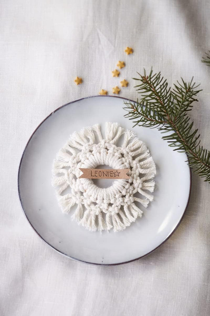 Adventskalender Merry Makramee: Material für 24 Makramee-Projekte. Mit