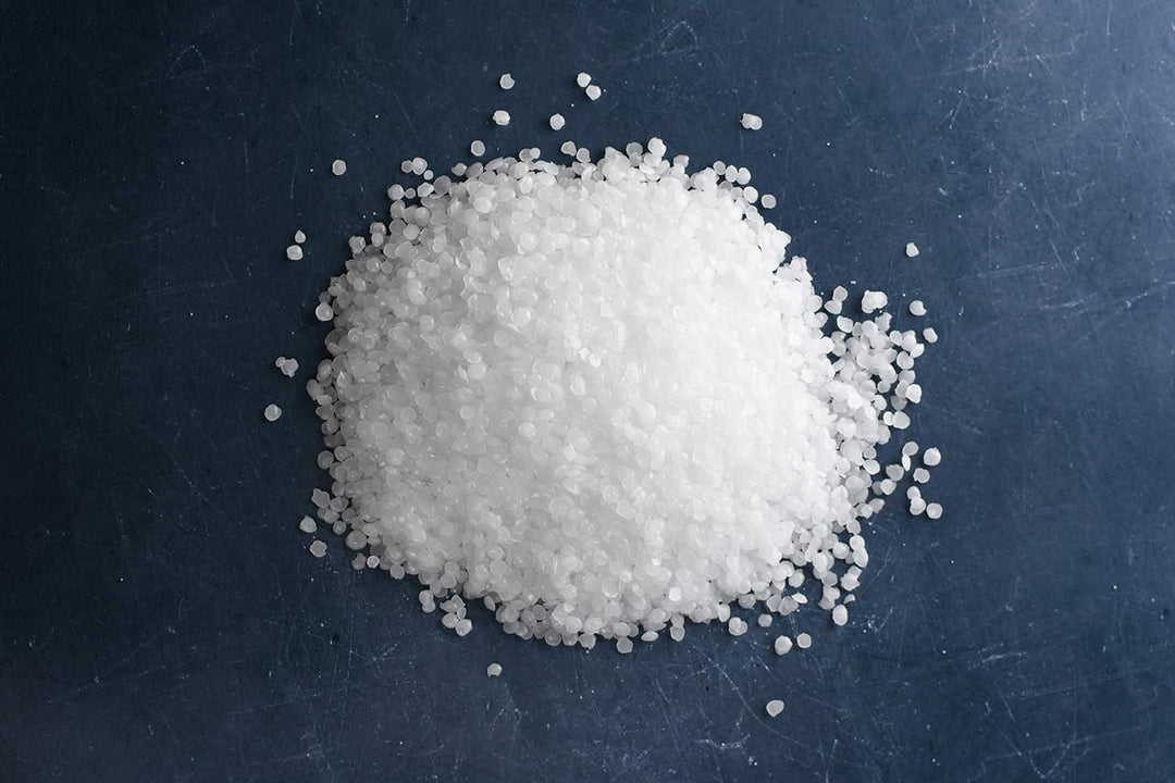 Materialix Paraffinwachs für Kerzen - Verschiedene Grössen (2kg) - Kerzenwachs, Wachsgranulat pastil
