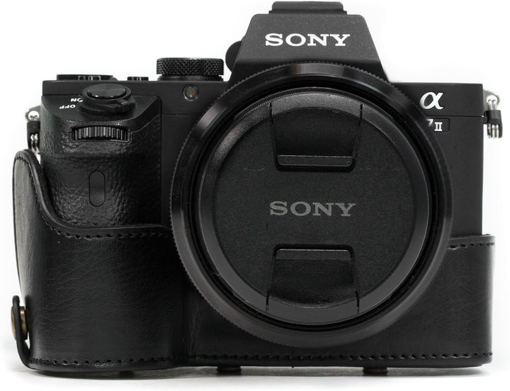 MegaGear Sony Alpha A7S II, A7R II, A7 II (28-70mm) Ever Ready Leder Kamera-Case mit Trageriemen und