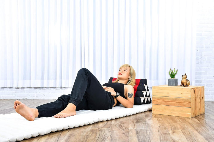 Leewadee Thai Dreieckskissen 50 x 33 x 33 cm - Feste Kapok Rückenstütze für Lesen, Bett, Sofa & Bode