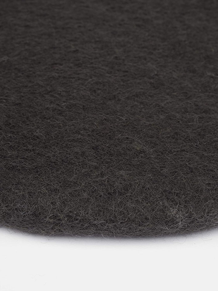 myfelt Flache Filz Sitzauflage, Filz Stuhlauflage - Kuno - rund, Ø 36 cm, Anthrazit, Anthrazit