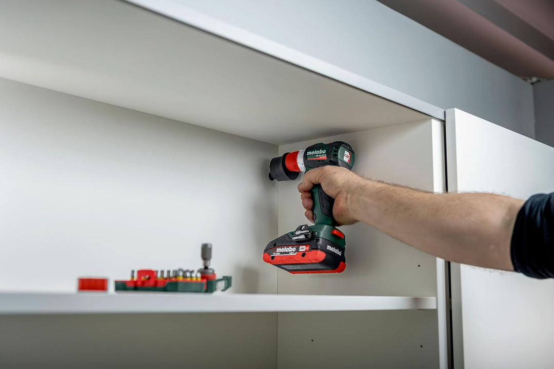 metabo Akku-Bohrschrauber BS 18 L BL Q - 18 V, 65 Nm Drehmoment - Brushless Motor, LED-Licht, Schnel