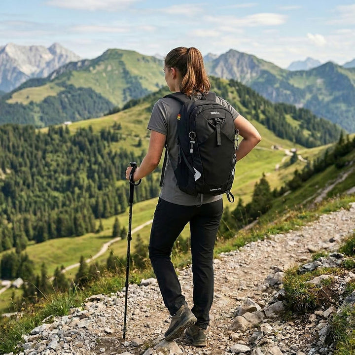 30L Wanderrucksack Herren Damen Reiserucksack Wasserdicht Rucksack Outdoor Trekkingrucksack Leicht G