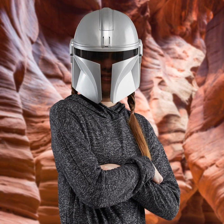 Star Wars The Mandalorian Elektronische Maske, Mandalorianer Kostüm-Accessoire mit Sätzen und Sounds