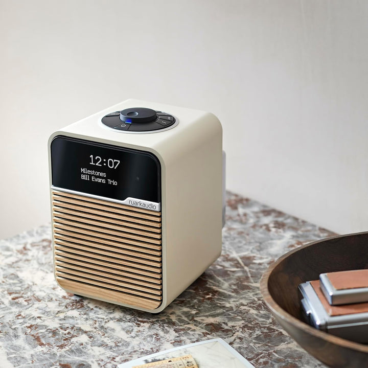 Ruark Audio R1 MK4 Bluetooth DAB FM Radio (Light Cream)*