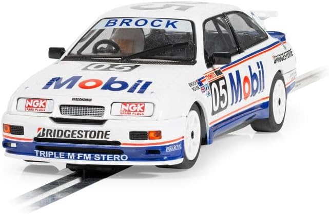 Scalextric Cars – C4505 Ford Sierra RS500 – Peter Brock Bathurst 1989 – Spielzeug-Schlitzauto zur Ve
