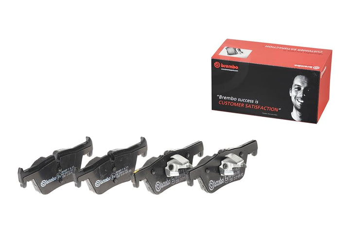 Brembo P06071 Hintere Bremsbeläge, Anzahl 4