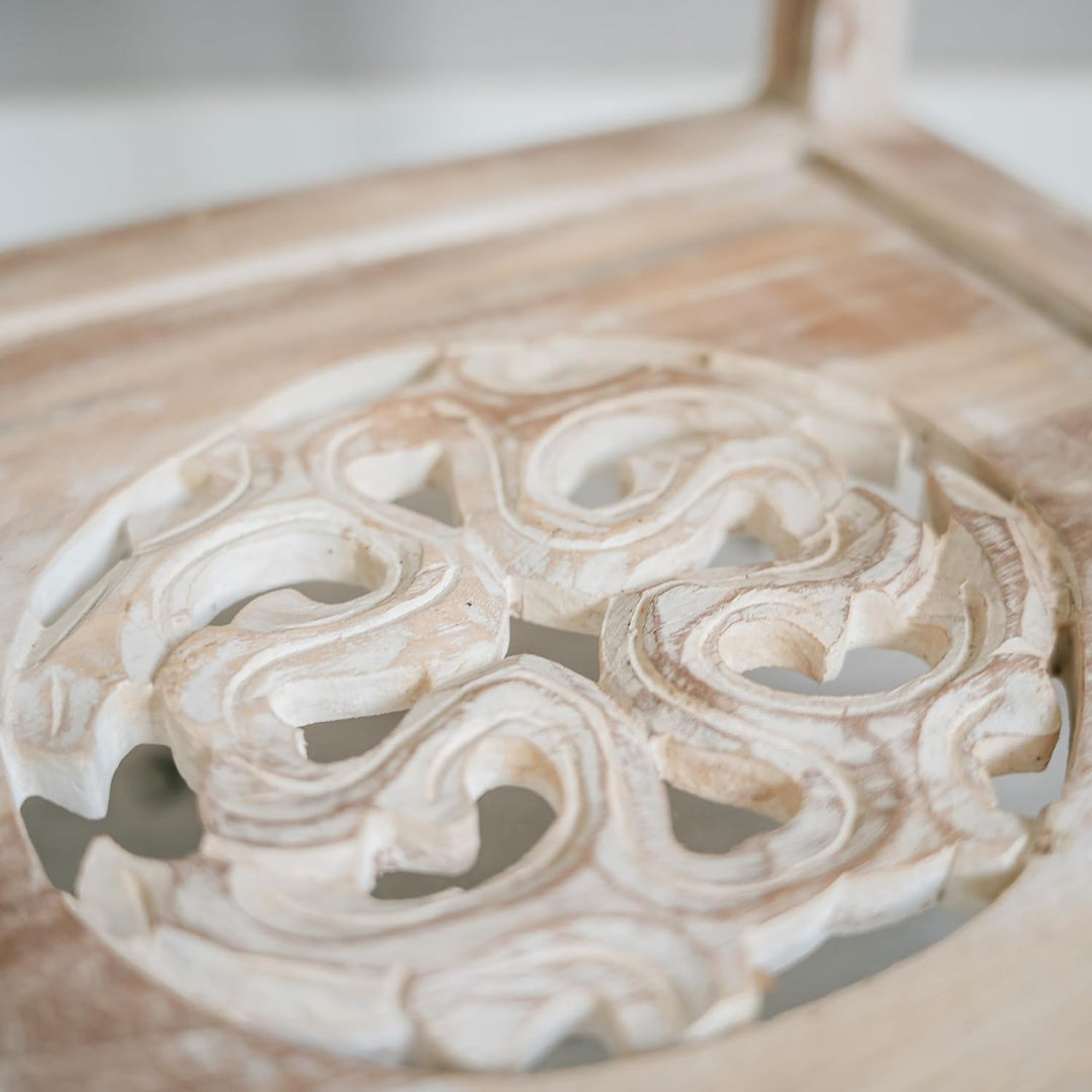 livasia Teakholzschränkchen mit Schnitzerei Hellbraun, Nachttisch, Kommode, Nachtschrank, aus Java (