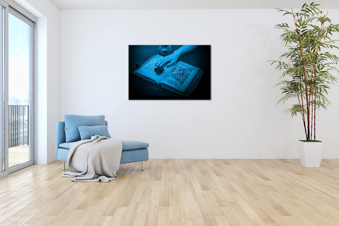 deyoli Rote Rose auf einem Antiken Buch Format 80x60 Effekt: Monocrome Blau als Leinwandbild, Motiv