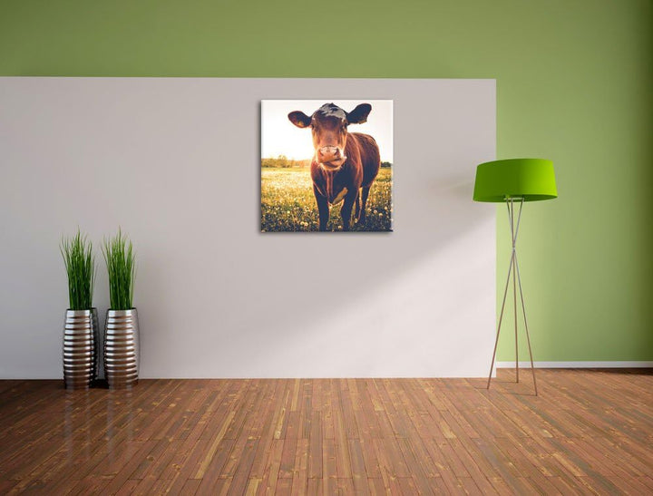 Pixxprint Kuh auf Butterblumenwiese als Leinwandbild/Grösse: 70x70 cm/Wandbild/Kunstdruck/fertig bes