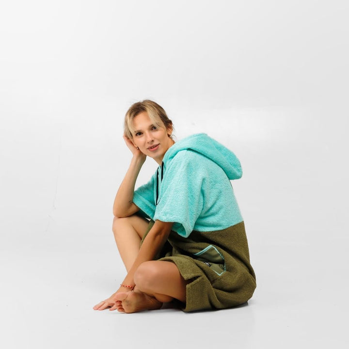 WAVE HAWAII Poncho Agueda Surfponcho 95% Baumwolle Badeponcho für Körpergrössen von 160-190 cm Umkle
