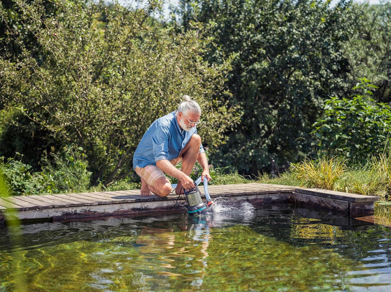 Gardena Schmutzwasser-Tauchpumpe 20000 aquasensor: Tauchpumpe mit 20.000 l/h Fördermenge, für Schmut