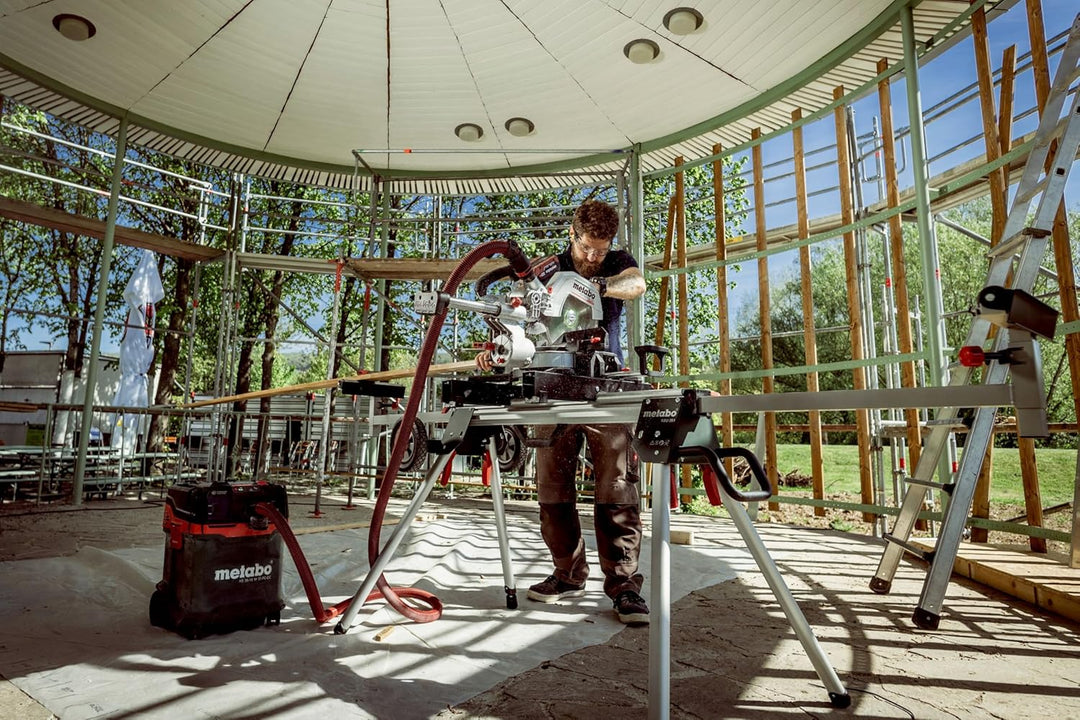 Metabo KGS 18 LTX BL 254 AkkuKappsäge (18V 1x4Ah Li-Power Ladegerät ASC 55 Karton mit Zugfunktion, r