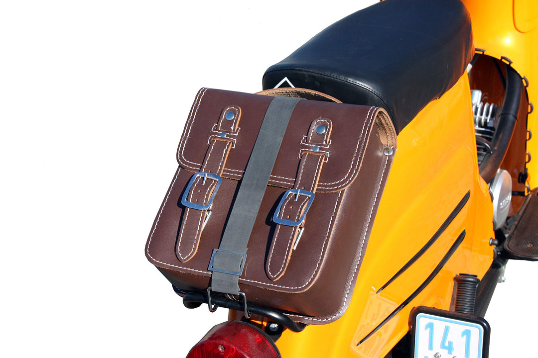 made4bikers Kleine Leder-Hecktasche mit Schnellverschluss-Gepäckträgertasche, braun, passend für Sim