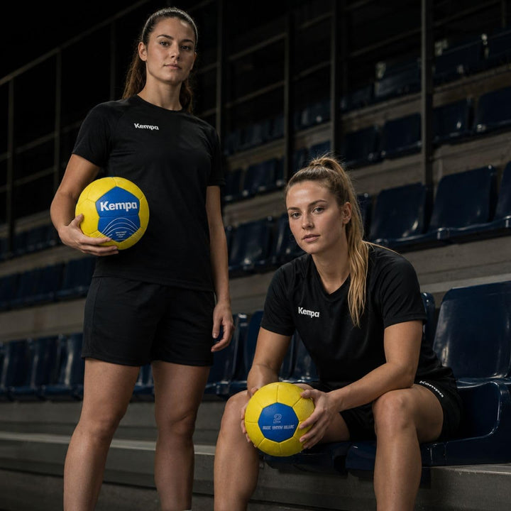 Kempa Spectrum Synergy Plus Handball Spiel- und Trainingsball mit einzigartiger 30-Panel-Konstruktio