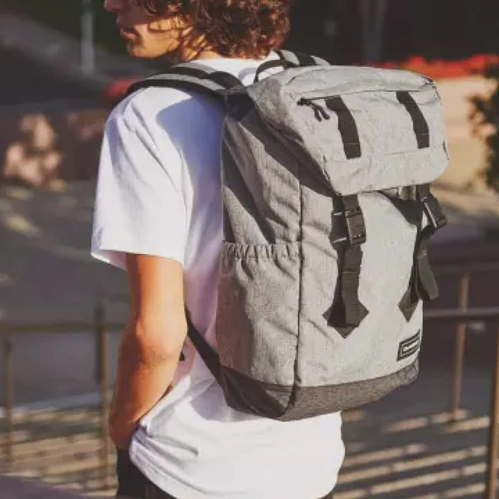 Dakine Infinity Rucksack mit Laptop- und iPad-Fach 21L & 27L - Ergonomischer Unisex Backpack für Fre
