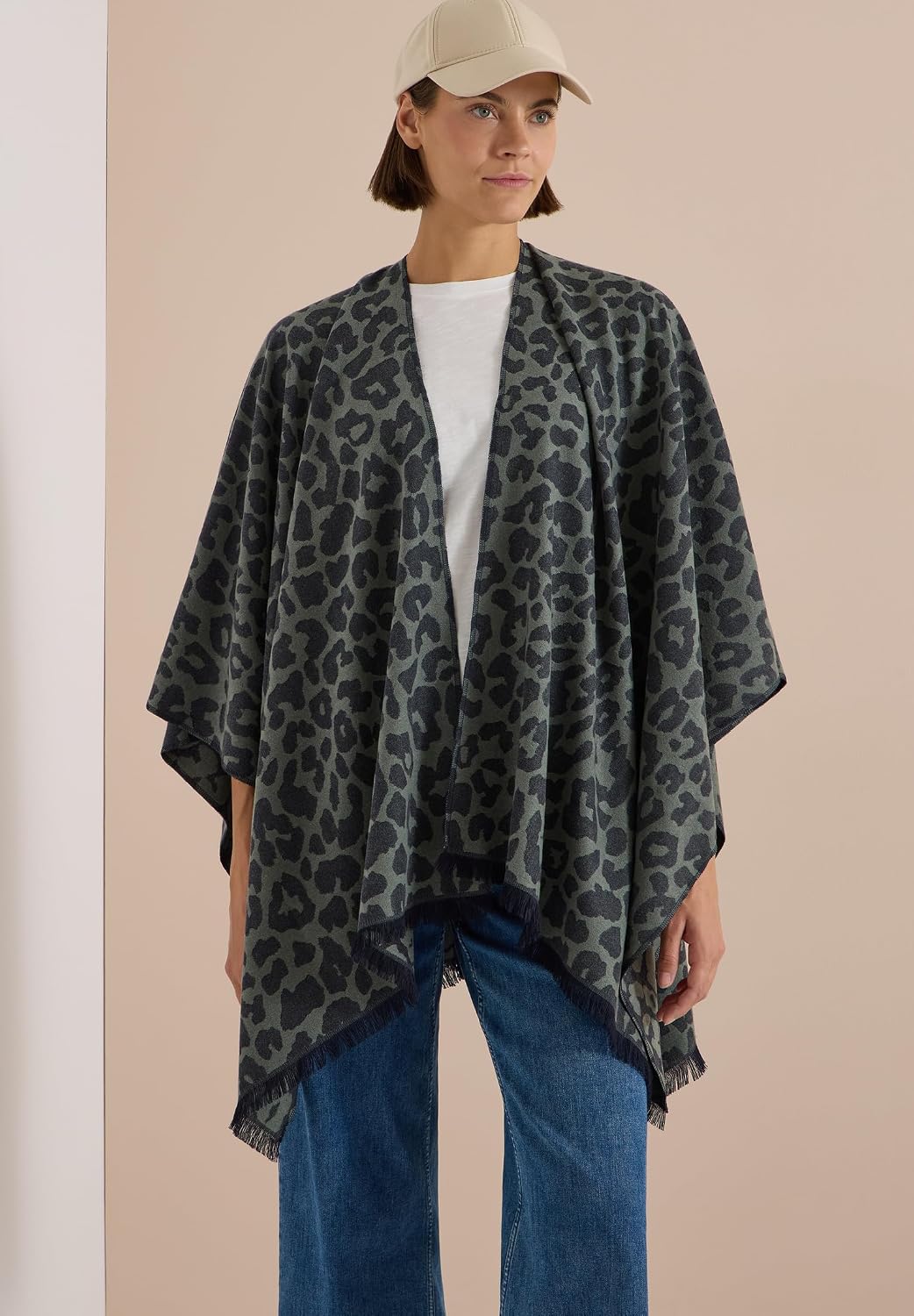 Cecil Cape mit Leo-Muster dried olive green A
