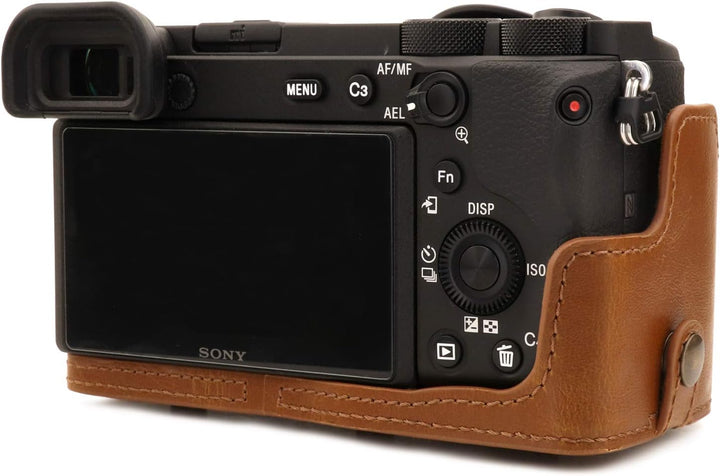 MegaGear MG1806 Ever Ready Kameratasche aus Leder, kompatibel mit Sony Alpha A6600 (18-135 mm), Hell