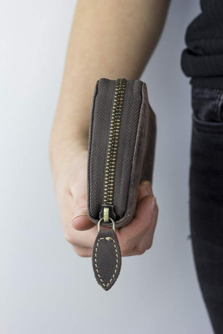 LEAS Damenlangbörse umlaufenden Reissverschluss Lilianen-Muster Echt-Leder, braun Vintage-Collection