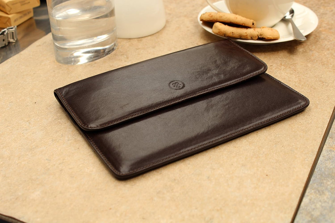 Maxwell Scott Handgefertigte Leder Reisedokumentenmappe Torrino in Dunkelbraun, Dunkelbraun