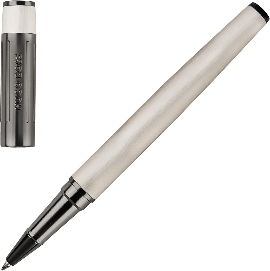 Hugo Boss Gear Ribs Füllfederhalter aus Messing und Aluminium in der Farbe Chrome, Länge: 13,8cm, Fe