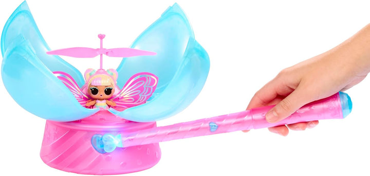 L.O.L. Surprise! Magic Flyers Fairies Tots - Flower Child - Enthält 1 Puppe und 1 Zauberstab, in Ein