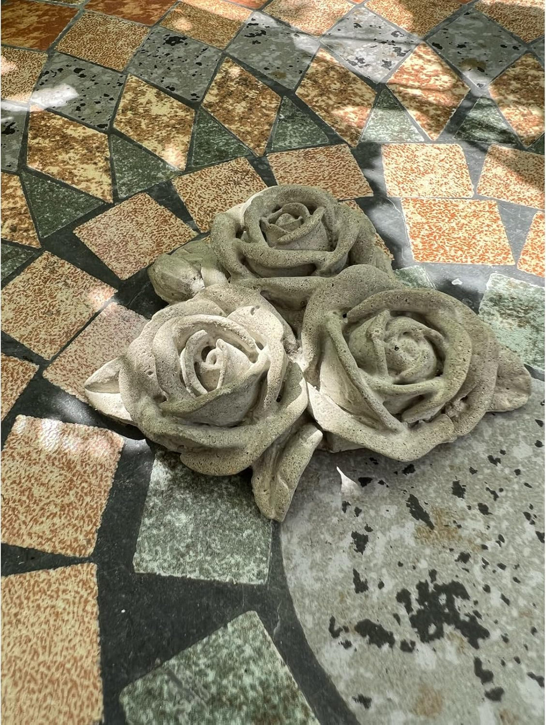 ZGM Betonfigur ROSENBOUQUET - handgefertigte Dekoration für Garten und Haus