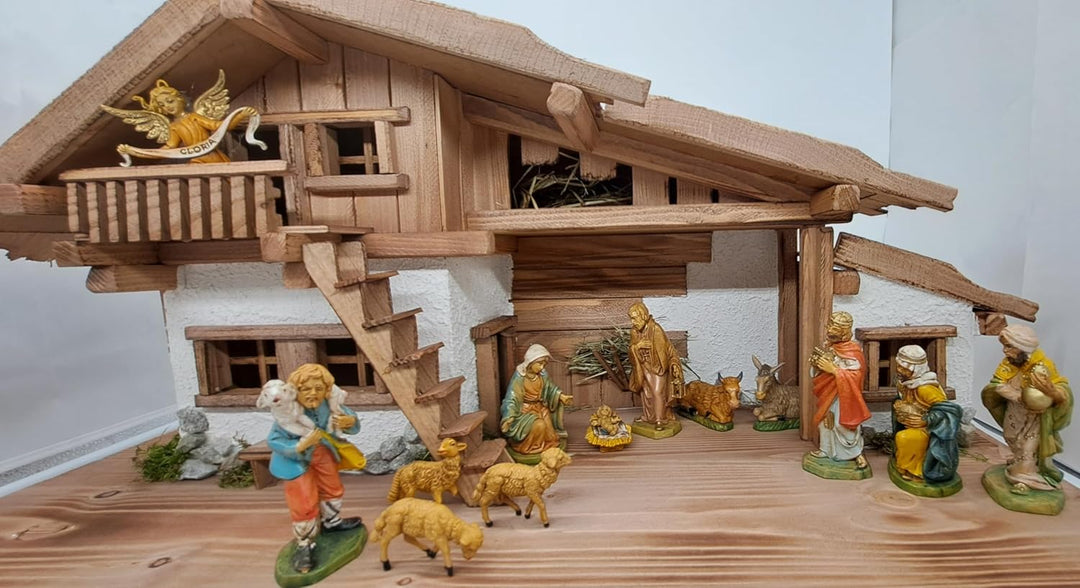 Weihnachtskrippe- Krippe Krippenstall Weihnachten-Weihnachtskrippe mit Figuren (K1F)