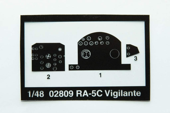 Trumpeter 02809 Modellbausatz North American RA-5C Vigilante